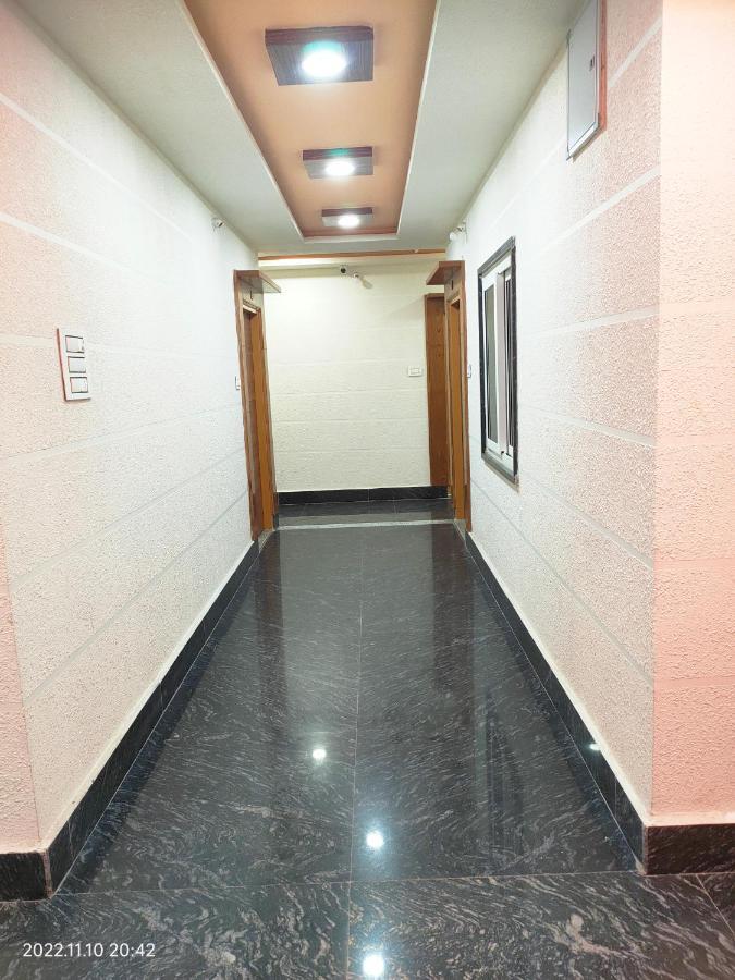 Hotel New Maruthi Inn, Lb Nagar ไฮเดอราบัด ภายนอก รูปภาพ