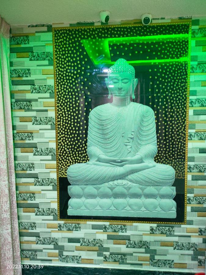 Hotel New Maruthi Inn, Lb Nagar ไฮเดอราบัด ภายนอก รูปภาพ